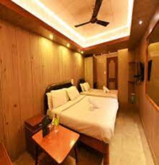 Baba Tourist Lodge Shillong Eksteriør bilde