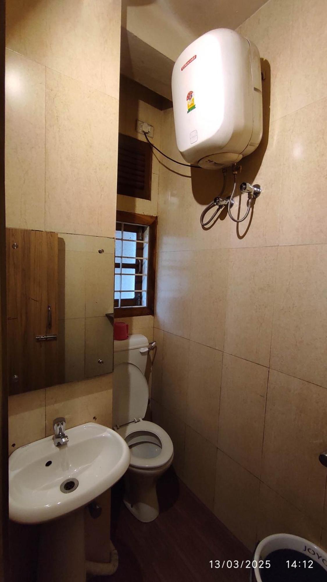 Baba Tourist Lodge Shillong Eksteriør bilde