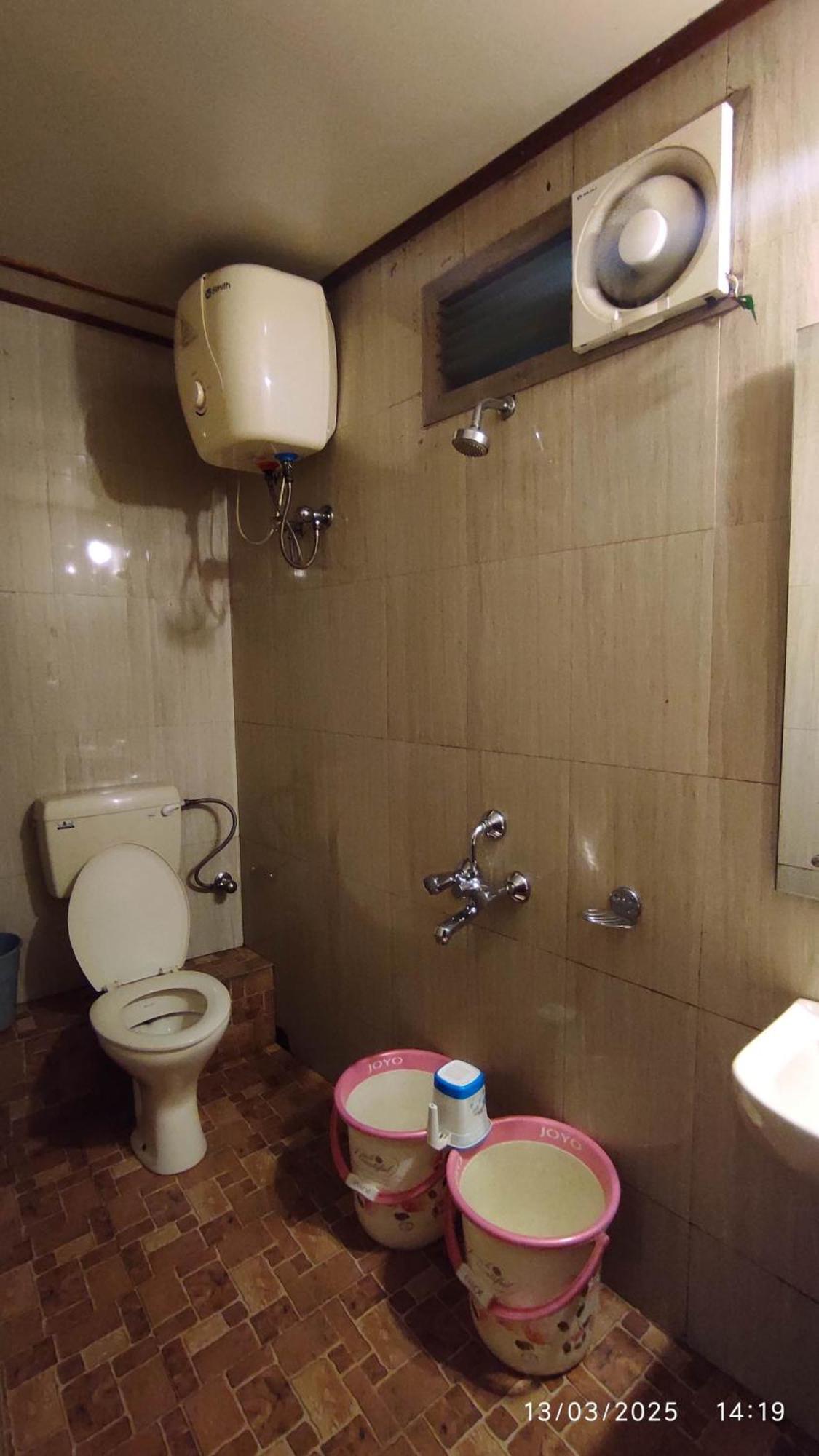 Baba Tourist Lodge Shillong Eksteriør bilde
